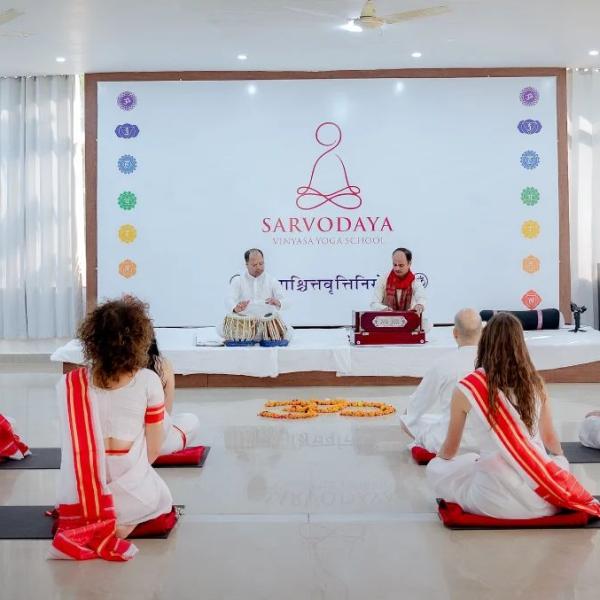 Sarvoday Vinyasa Yoga School
